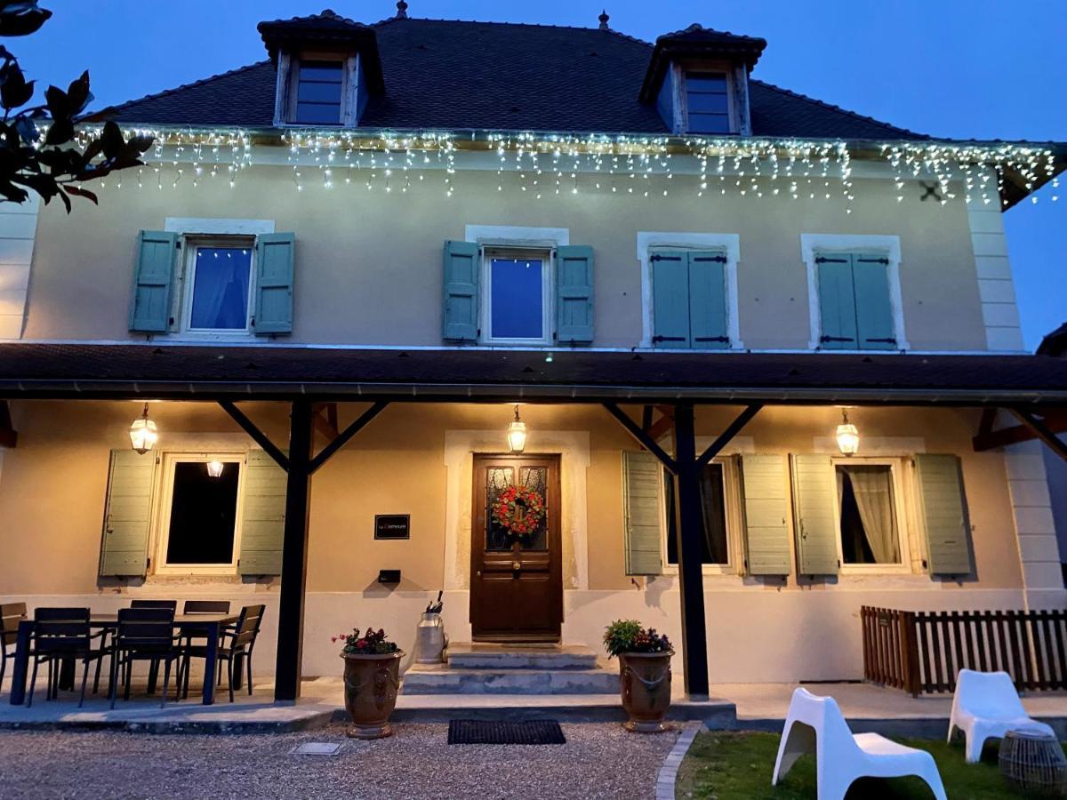 Hotel Domaine De Suzel Vignieu Exterior foto