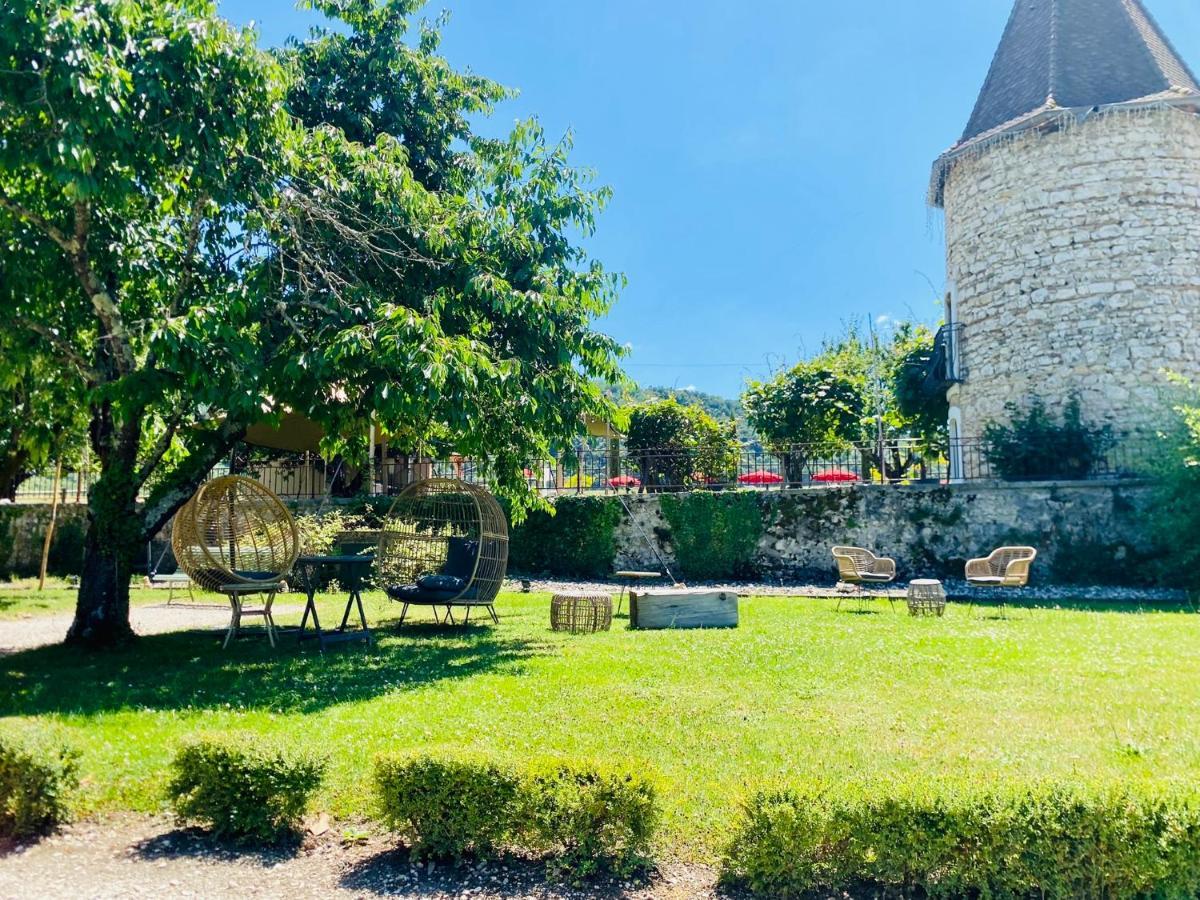 Hotel Domaine De Suzel Vignieu Exterior foto